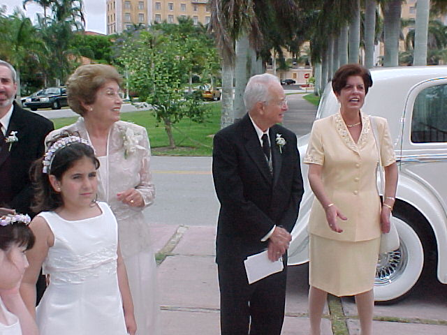 ./2001/Javi's Wedding/MVC-020F.JPG